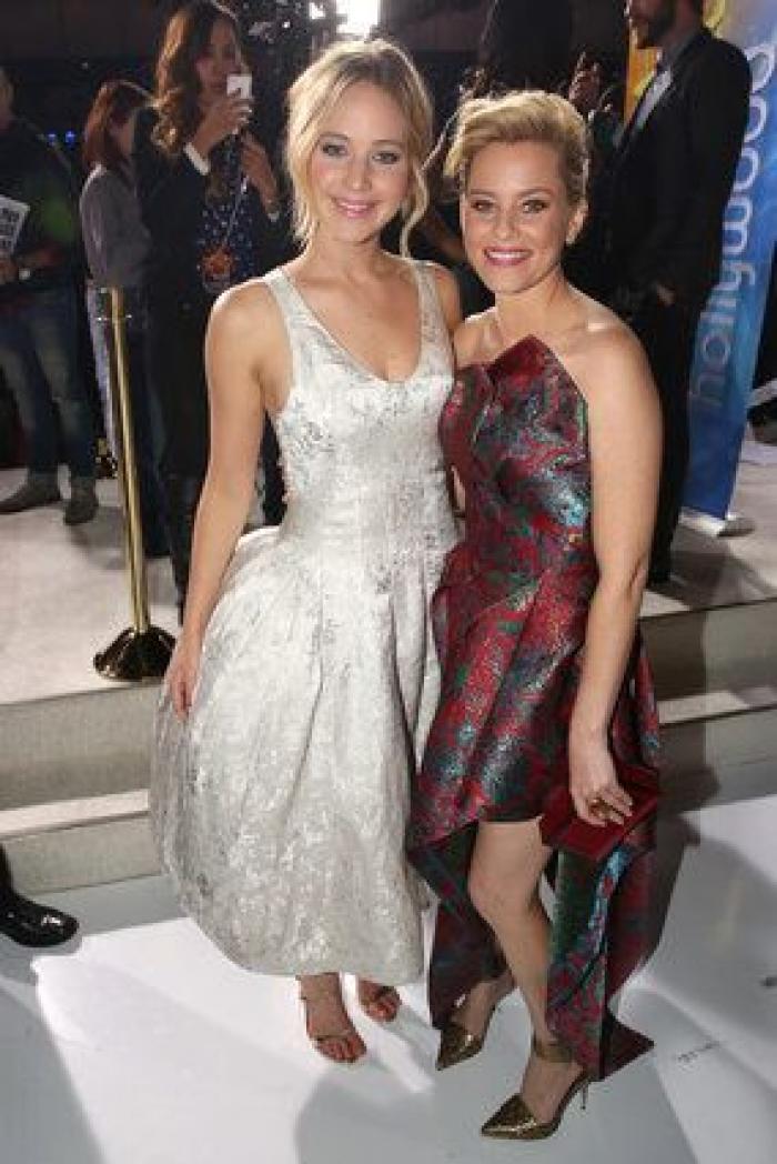 Vestidos imposibles en el estreno de 'Los juegos del hambre: Sinsajo - Parte 1' (FOTOS)