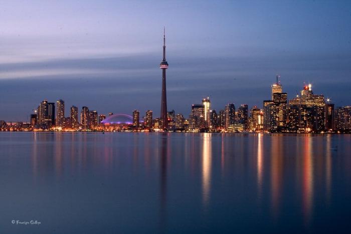 Las ciudades más bonitas para visitar de noche (FOTOS)