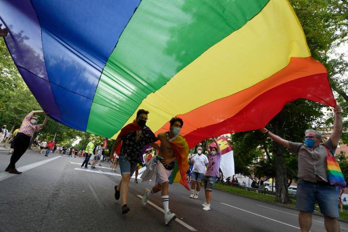 La sociedad española, conmocionada por la LGTBIfobia: “Parece que vivimos una ola de odio"