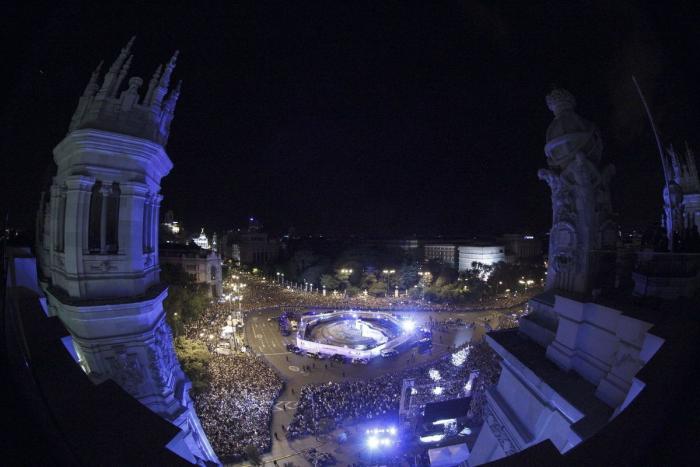 La Cibeles vibra con la 'Décima' del Madrid (FOTOS)