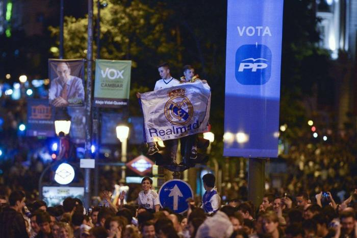 La Cibeles vibra con la 'Décima' del Madrid (FOTOS)