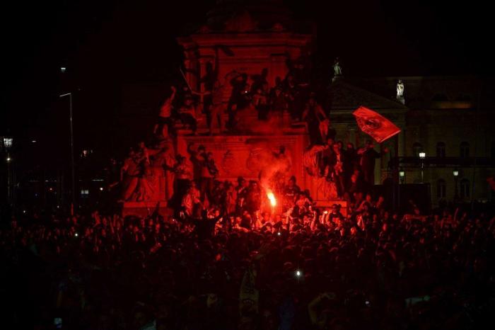 La Cibeles vibra con la 'Décima' del Madrid (FOTOS)