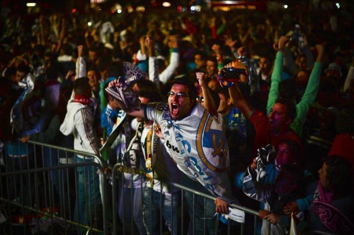 La Cibeles vibra con la 'Décima' del Madrid (FOTOS)