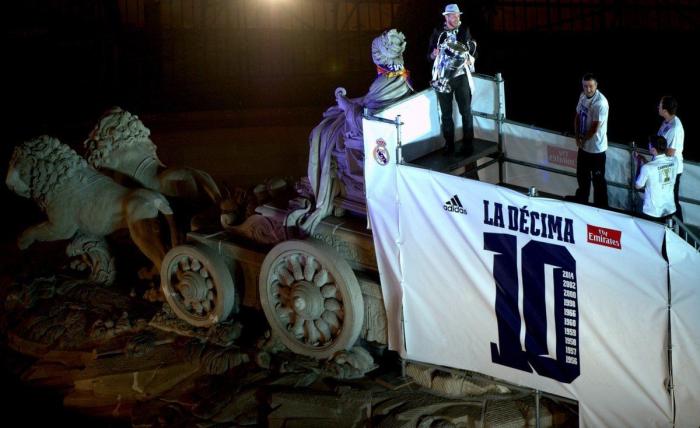 La Cibeles vibra con la 'Décima' del Madrid (FOTOS)