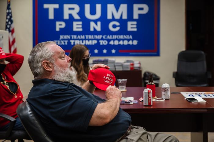 Michael Moore dijo en 2016 que Trump ganaría y este es su vaticinio de quién lo hará en las elecciones de 2020