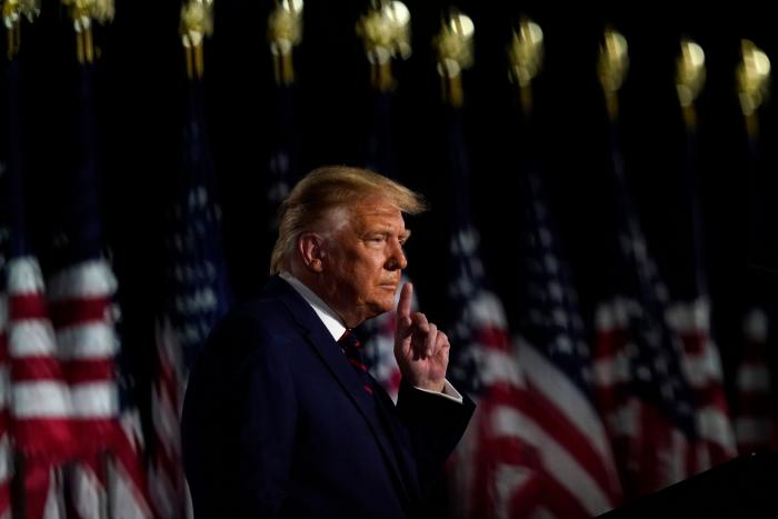 Michael Moore dijo en 2016 que Trump ganaría y este es su vaticinio de quién lo hará en las elecciones de 2020