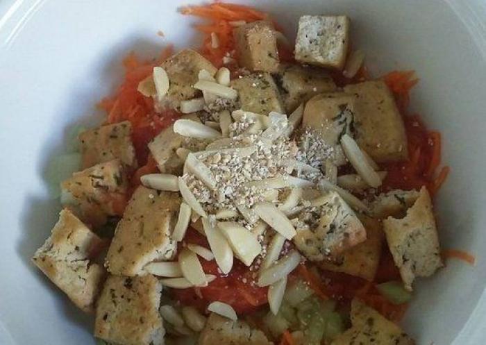 Seis curiosidades sobre el ube, el tubérculo que ‘tiñe' tus recetas de morado