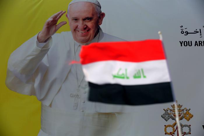 El papa, operado con éxito