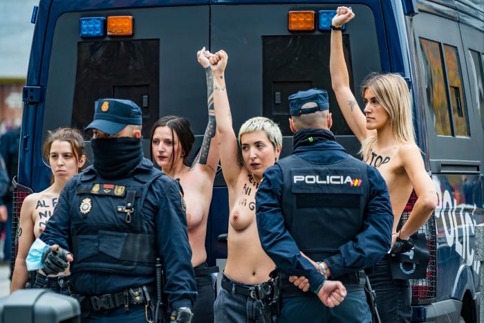 Frank Cuesta no duda en sumarse a la 'batalla' de la lechuga contra Truss que afecta a Ayuso