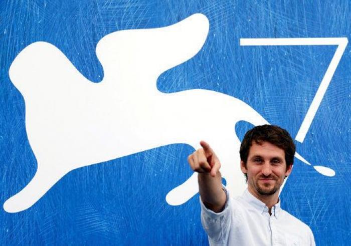 Raúl Arévalo sorprende en el Festival de Venecia con 'Tarde para la ira'