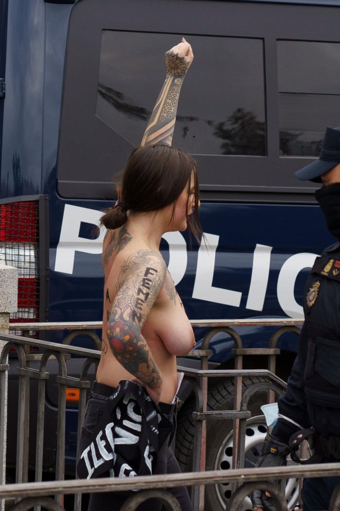 Frank Cuesta no duda en sumarse a la 'batalla' de la lechuga contra Truss que afecta a Ayuso