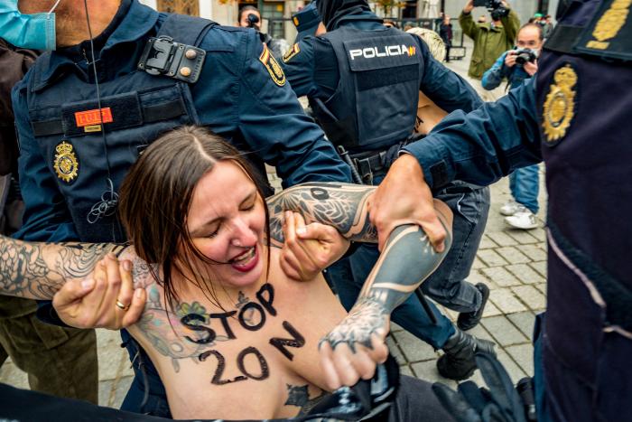 Frank Cuesta no duda en sumarse a la 'batalla' de la lechuga contra Truss que afecta a Ayuso