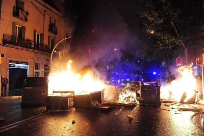Cuarta noche de incidentes en Can Vies (Barcelona) con 23 detenidos