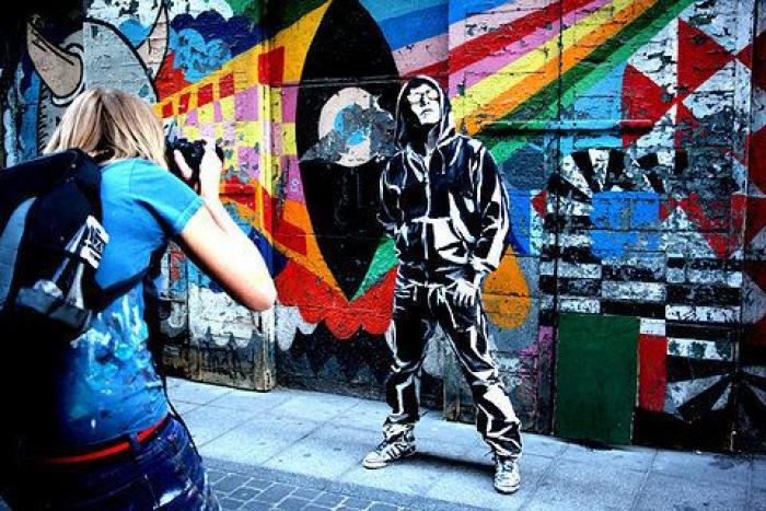 La artista que convierte personas en cuadros en 2D