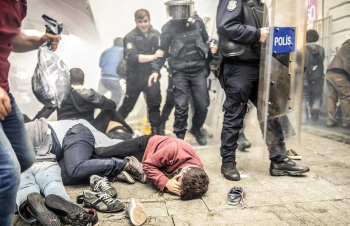 Taksim se enciende: disturbios y un periodista detenido en directo (VÍDEO)