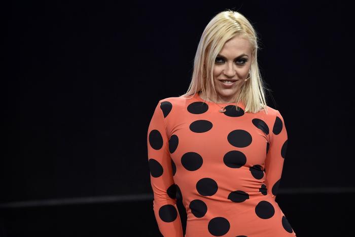 Un invitado de 'Ya es mediodía' estalla contra Sonsoles Ónega por una frase muy concreta