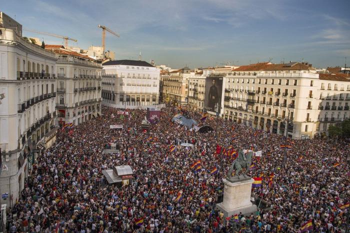 9 impresionantes fotos aéreas de las protestas por la República