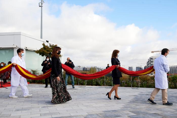 El recado de Juan y Medio a Miguel Bosé con una de sus canciones