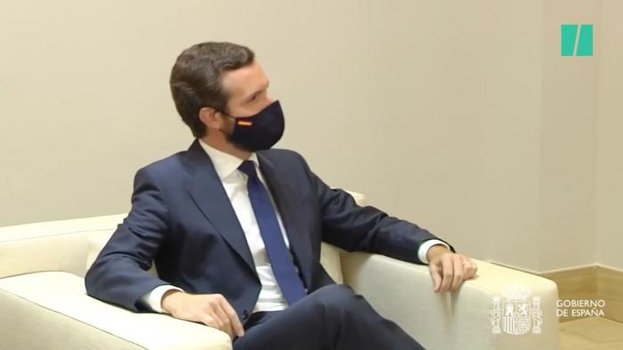 Celia Villalobos: "¿Tiene que cambiar el PP las siglas porque haya cuatro chorizos? Para nada"