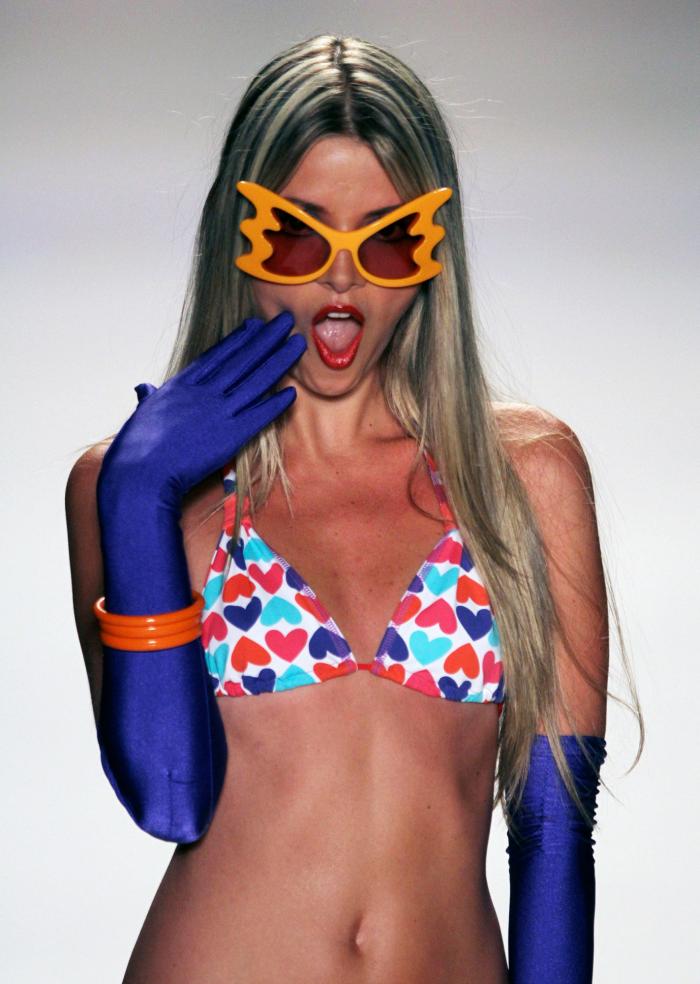 Ágatha Ruiz de la Prada se puso un burka para firmar el divorcio