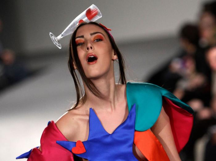 Ágatha Ruiz de la Prada se puso un burka para firmar el divorcio