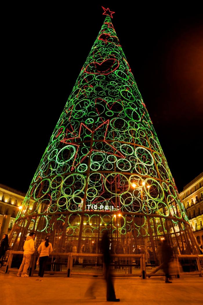 Ágatha Ruiz de la Prada se puso un burka para firmar el divorcio