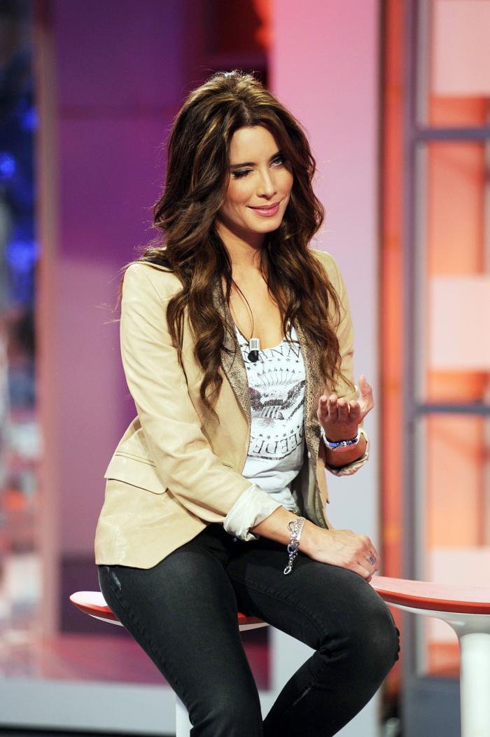 Ángel Martín lo vuelve a hacer y convierte indirectamente a Pilar Rubio en 'trending topic'