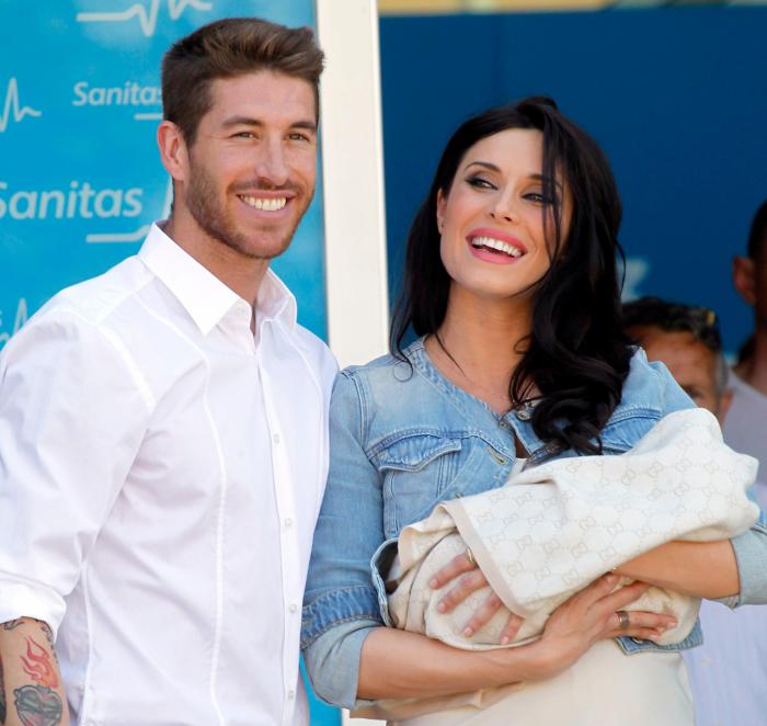 Ángel Martín lo vuelve a hacer y convierte indirectamente a Pilar Rubio en 'trending topic'