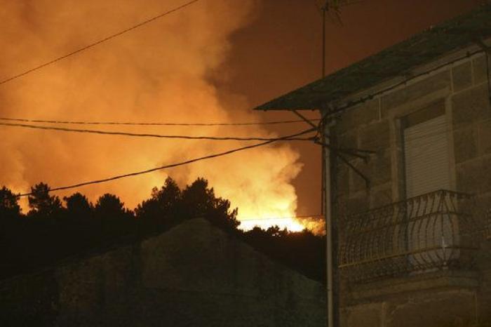 Cinco incendios calcinan más de 3.000 hectáreas en Galicia