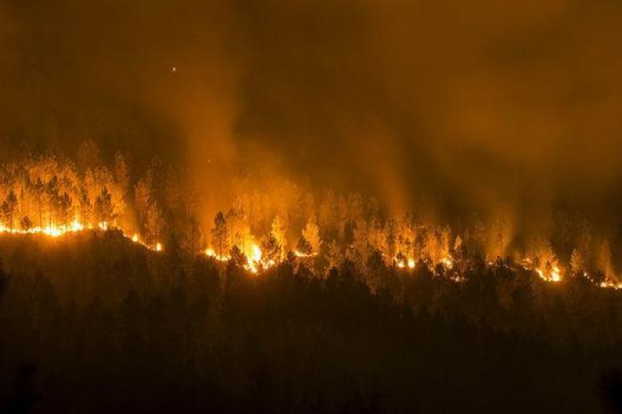 Cinco incendios calcinan más de 3.000 hectáreas en Galicia