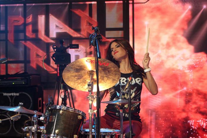 Ángel Martín lo vuelve a hacer y convierte indirectamente a Pilar Rubio en 'trending topic'