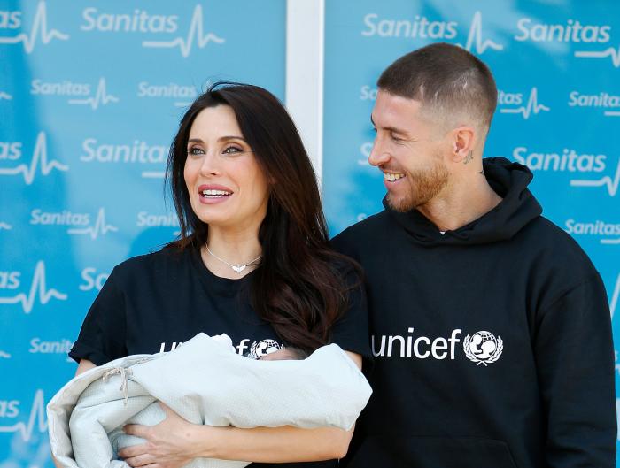 Ángel Martín lo vuelve a hacer y convierte indirectamente a Pilar Rubio en 'trending topic'