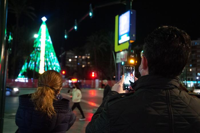 La OMS aconseja quedarse en casa en Navidad y no acudir a reuniones familiares