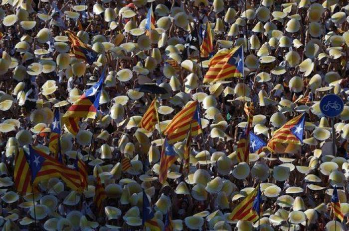 La Diada más dispersa une su voz para volver a reclamar un referéndum