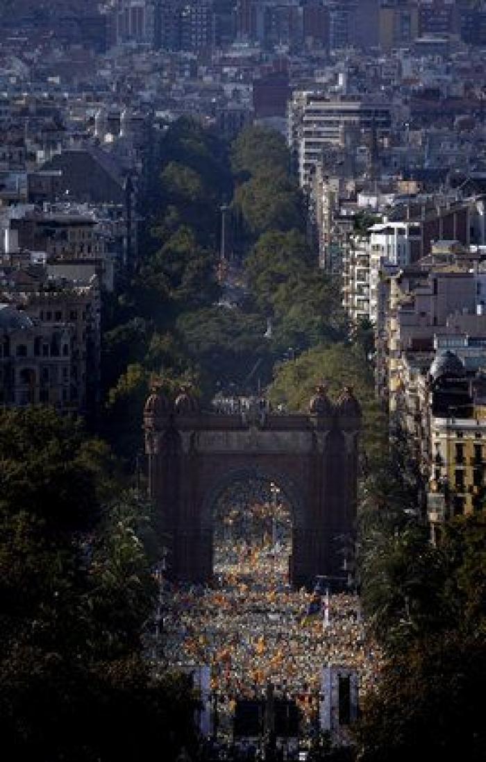 La Diada más dispersa une su voz para volver a reclamar un referéndum