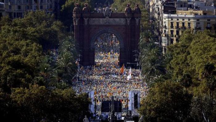 La Diada más dispersa une su voz para volver a reclamar un referéndum