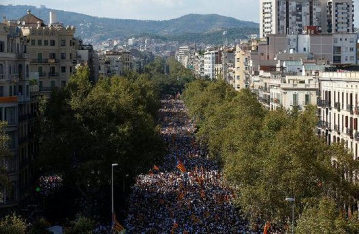 La Diada más dispersa une su voz para volver a reclamar un referéndum