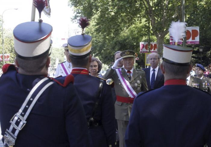 El rey preside su último acto como jefe supremo militar