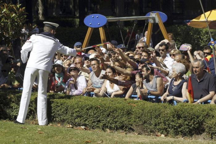 El rey preside su último acto como jefe supremo militar
