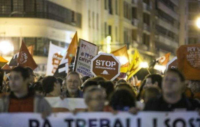 Miles de personas participan en toda España en las Marchas por la Dignidad