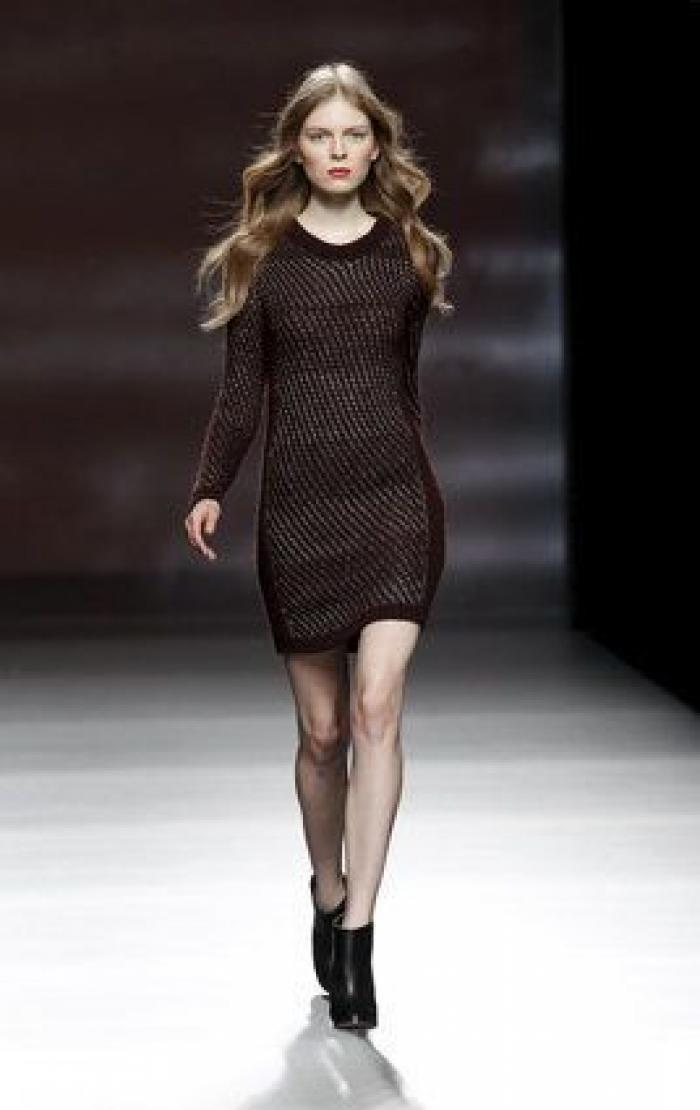 Punto, chaquetas y volumen: la obra de Sita Murt, en fotos