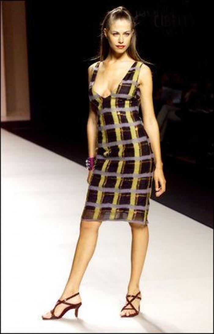 Punto, chaquetas y volumen: la obra de Sita Murt, en fotos