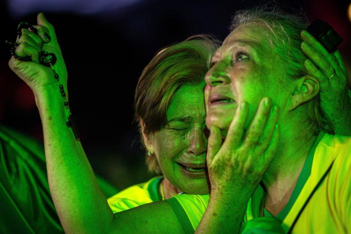 Detenido un hombre que intentaba acceder a la investidura de Lula con explosivos y un cuchillo