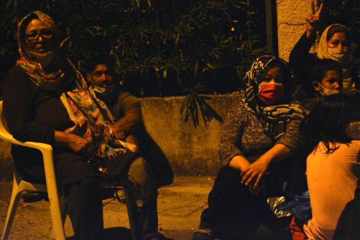 Nuevos incendios consumen las ruinas del campo de refugiados de Moria