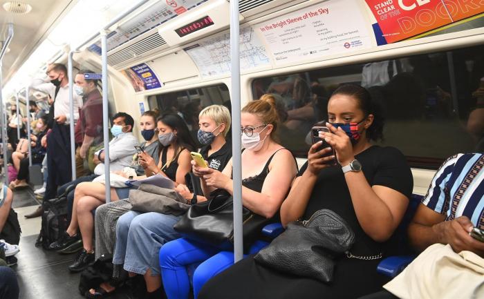 Baleares endurece las restricciones e insiste en pedir el uso de mascarilla