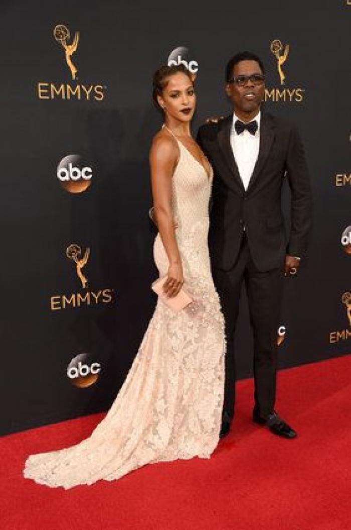 La emotiva dedicatoria del Emmy de Julia Louis-Dreyfus a su padre recién fallecido