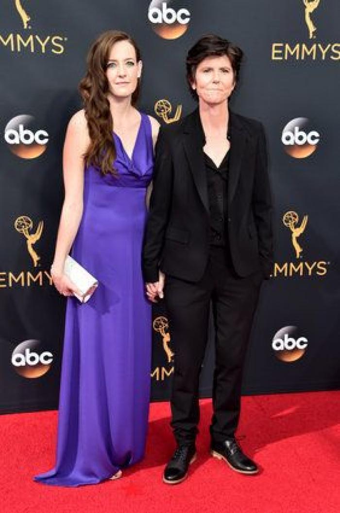 La emotiva dedicatoria del Emmy de Julia Louis-Dreyfus a su padre recién fallecido