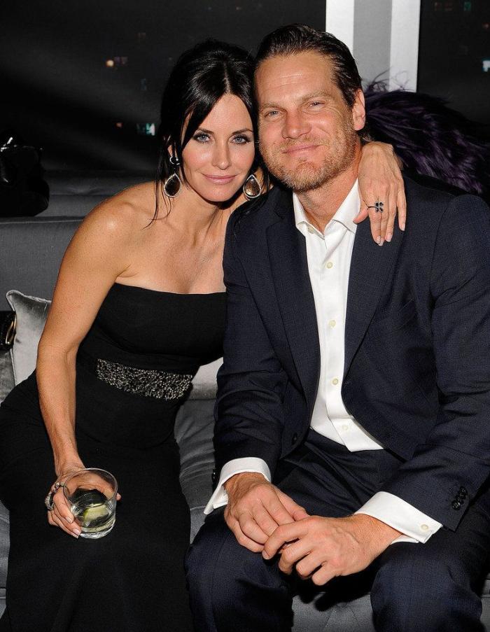 ¿Por qué se divorcian Angelina Jolie y Brad Pitt? Lo que se sabe de verdad y lo que no