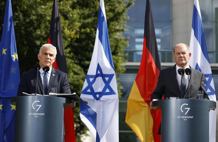 Yair Lapid, el versátil líder israelí que busca evitar la vuelta de Netanyahu