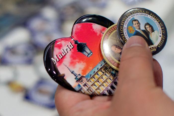 Coronación Felipe VI: estos son los fans de la monarquía más madrugadores (FOTOS)